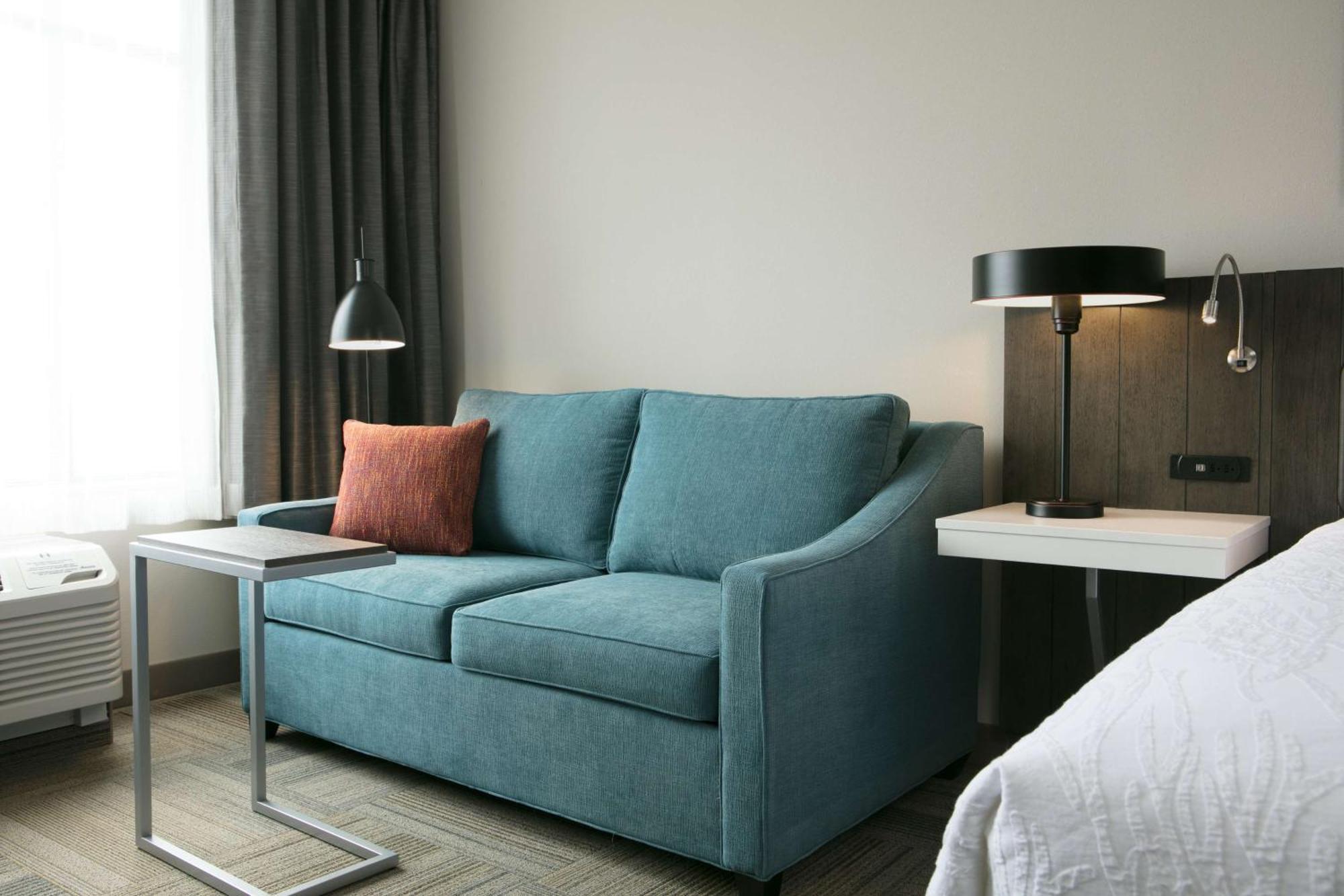 King Room with Sofa Bed - Non-Smoking,1551646114:JPEG